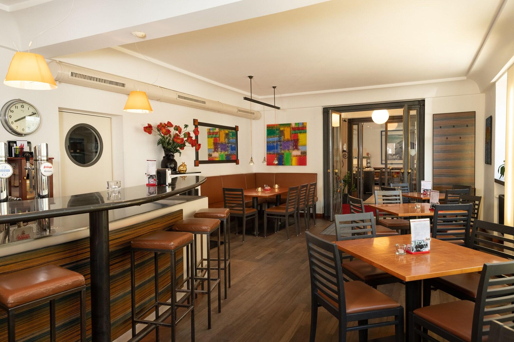 Bar/Salón Hotel Liebetegger