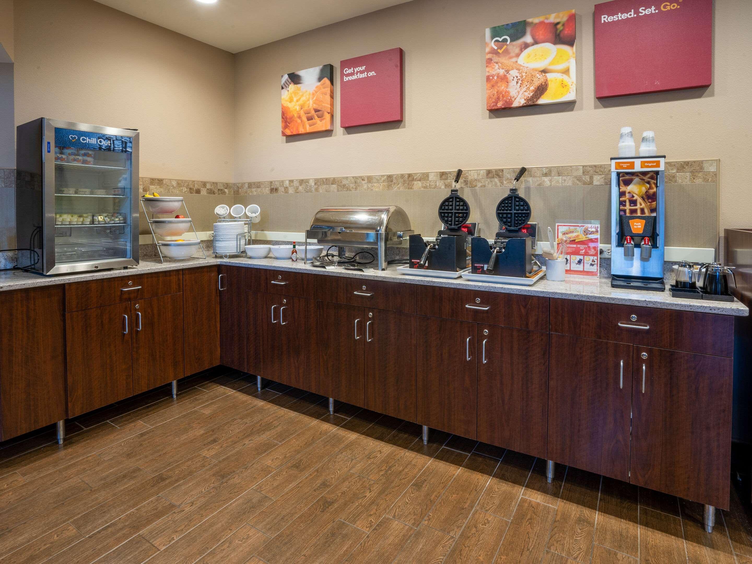 Restaurant Comfort Suites Rapid River Lodge