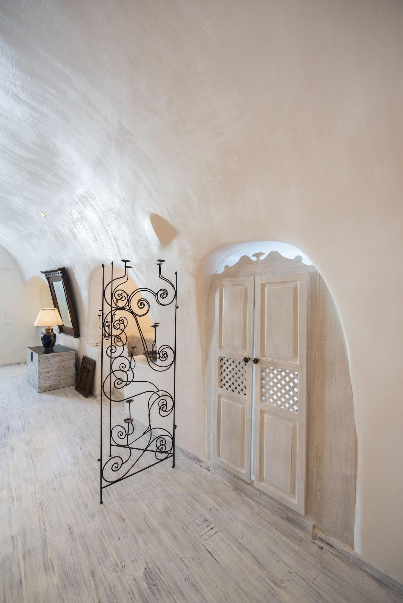 Equipamiento de Habitación Heliophos Boutique Caves