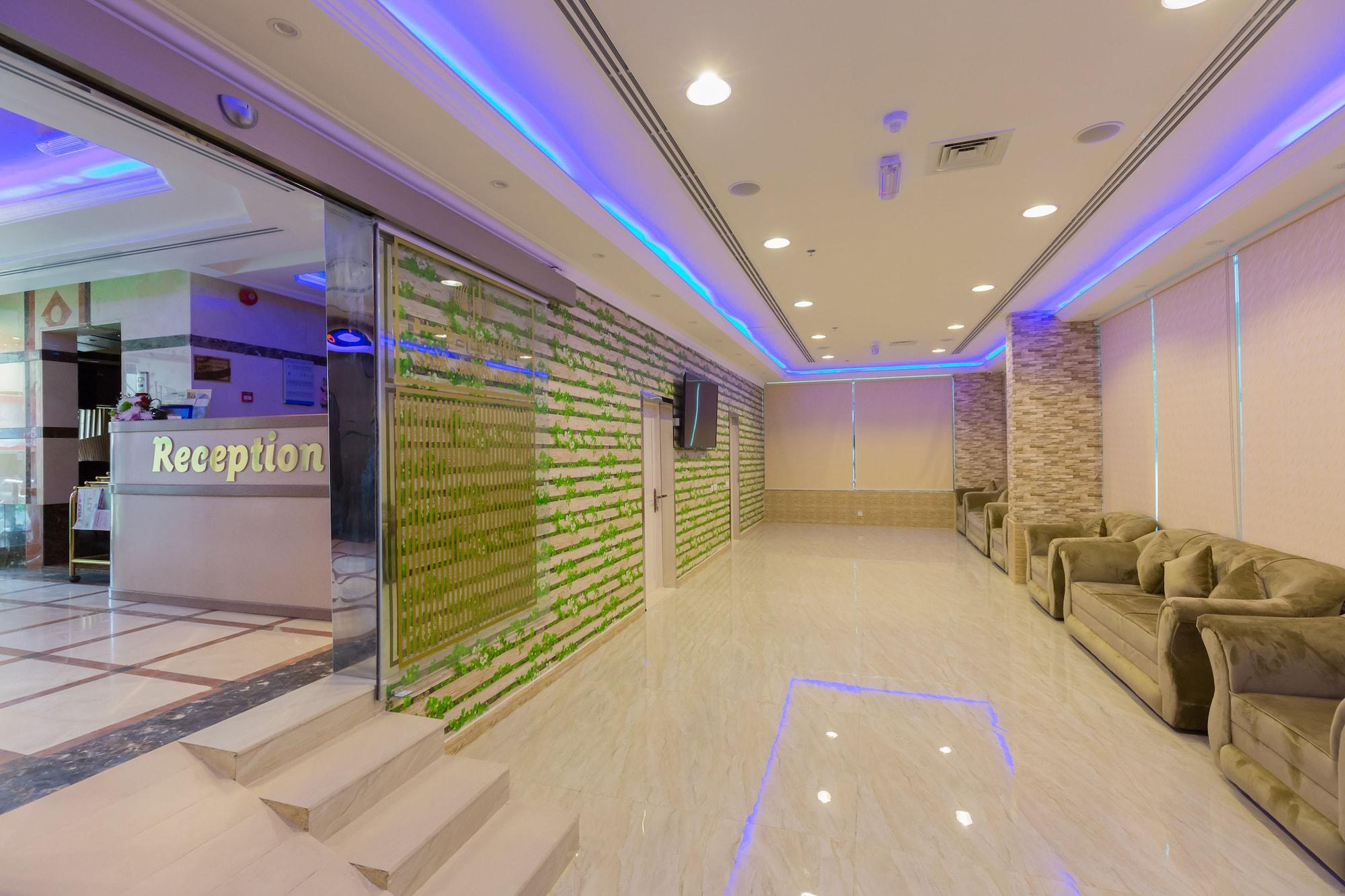 Salón de Baile OYO Dream Palace Hotel