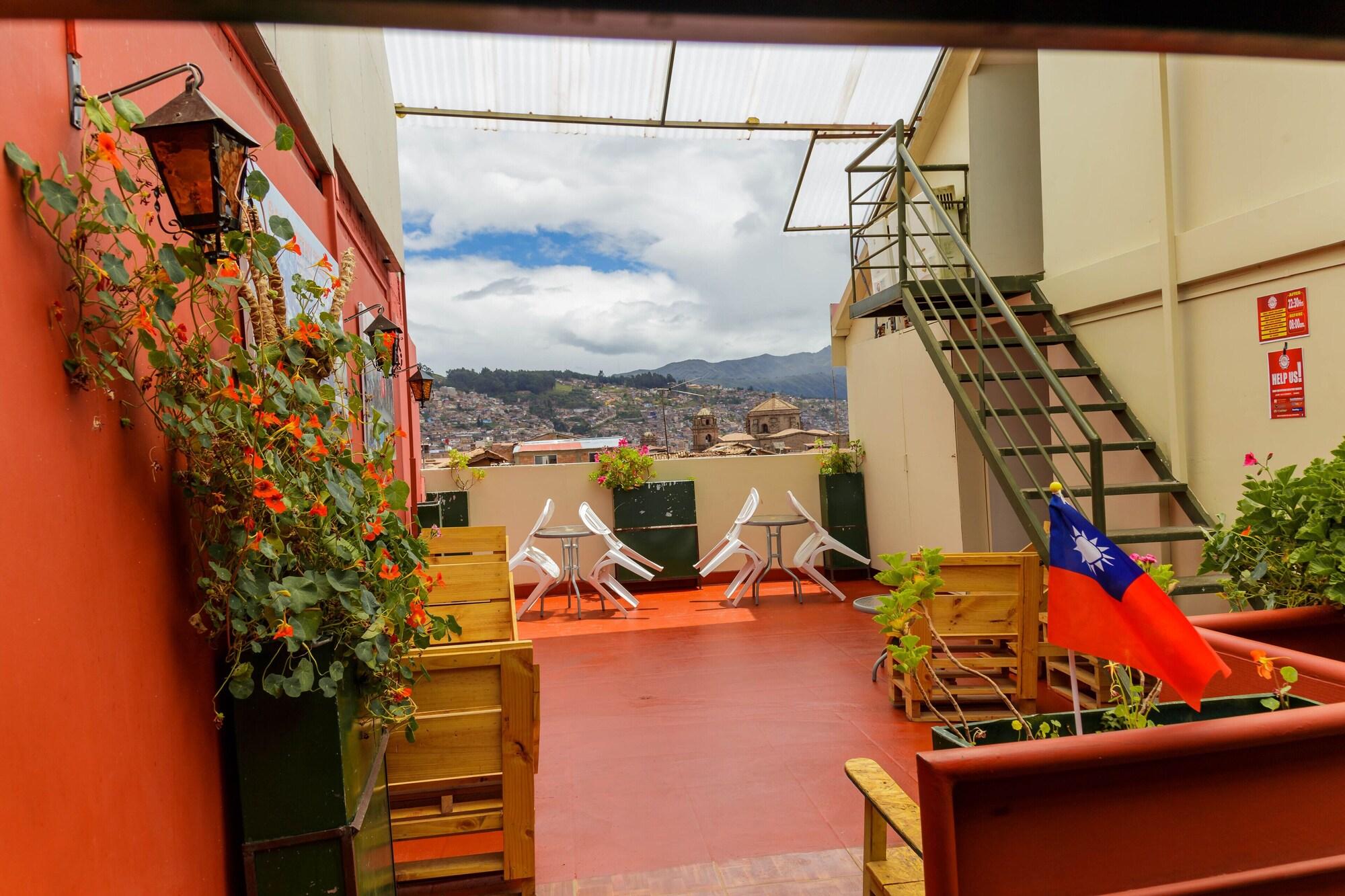 Equipamiento de Habitación Ukukus Hostel