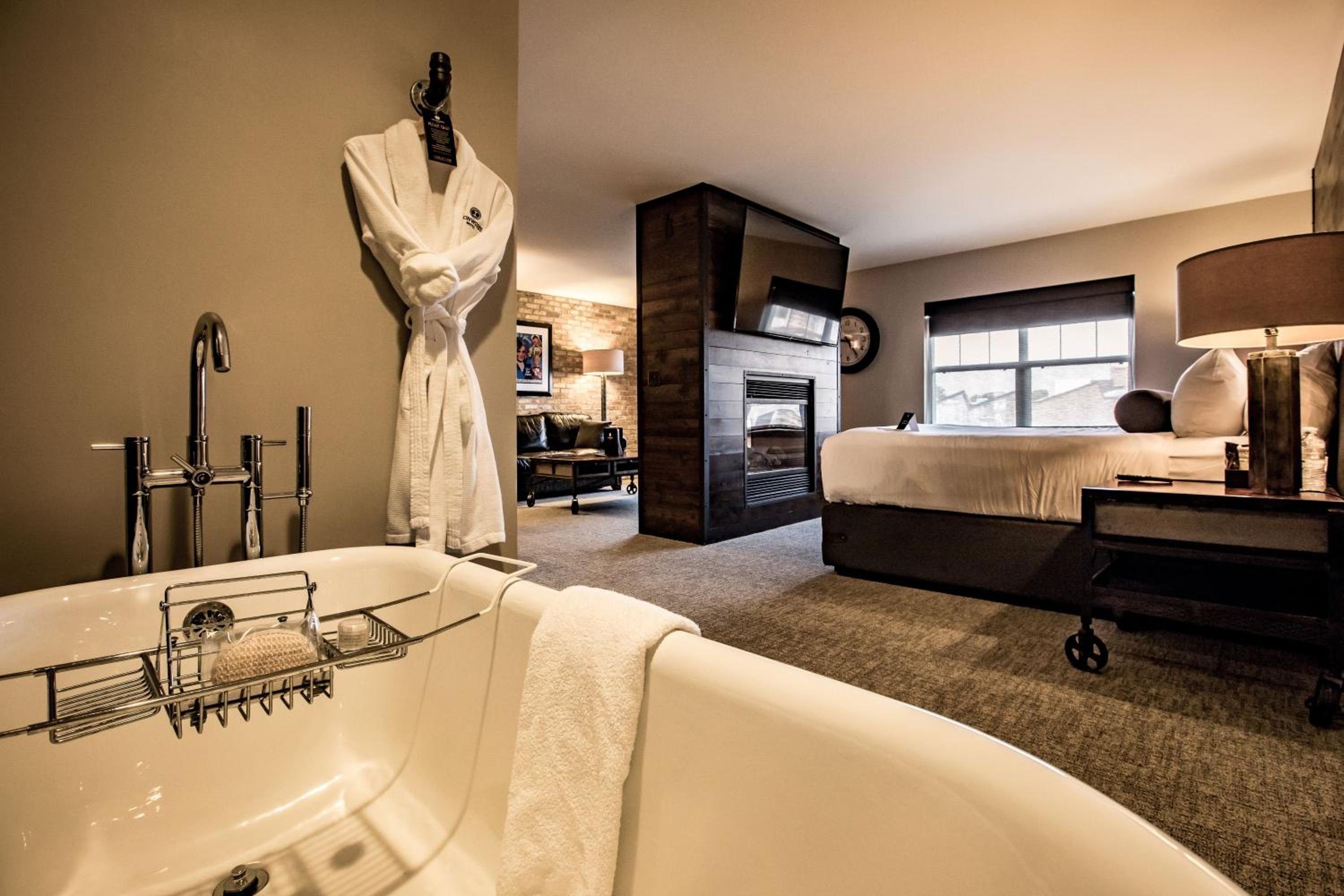 Vista Piscina Ironworks Hotel