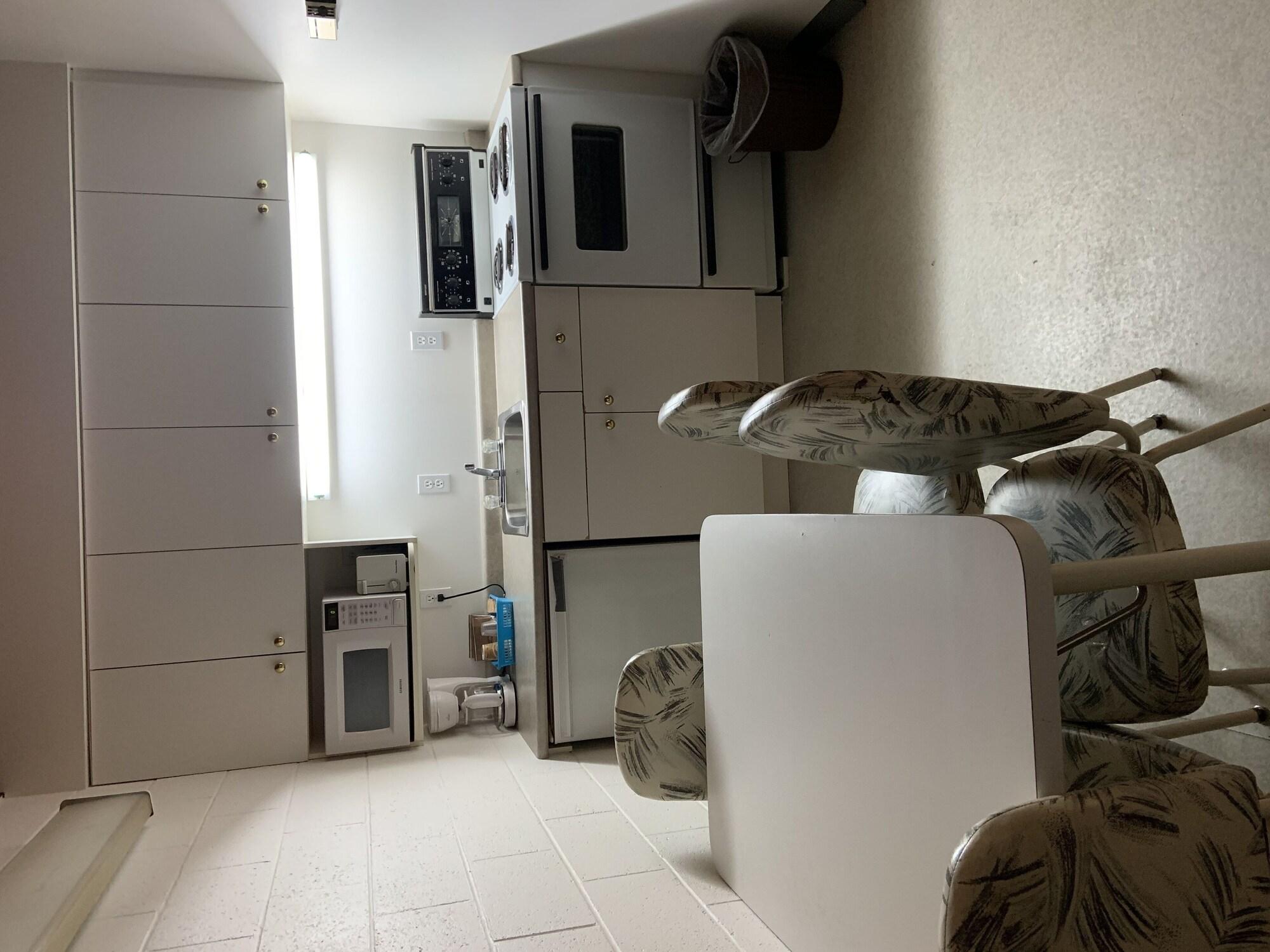 Equipamiento de Habitación Ace Crown Motel