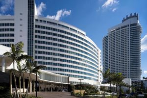 Alojamiento - Fontainebleau Miami Beach