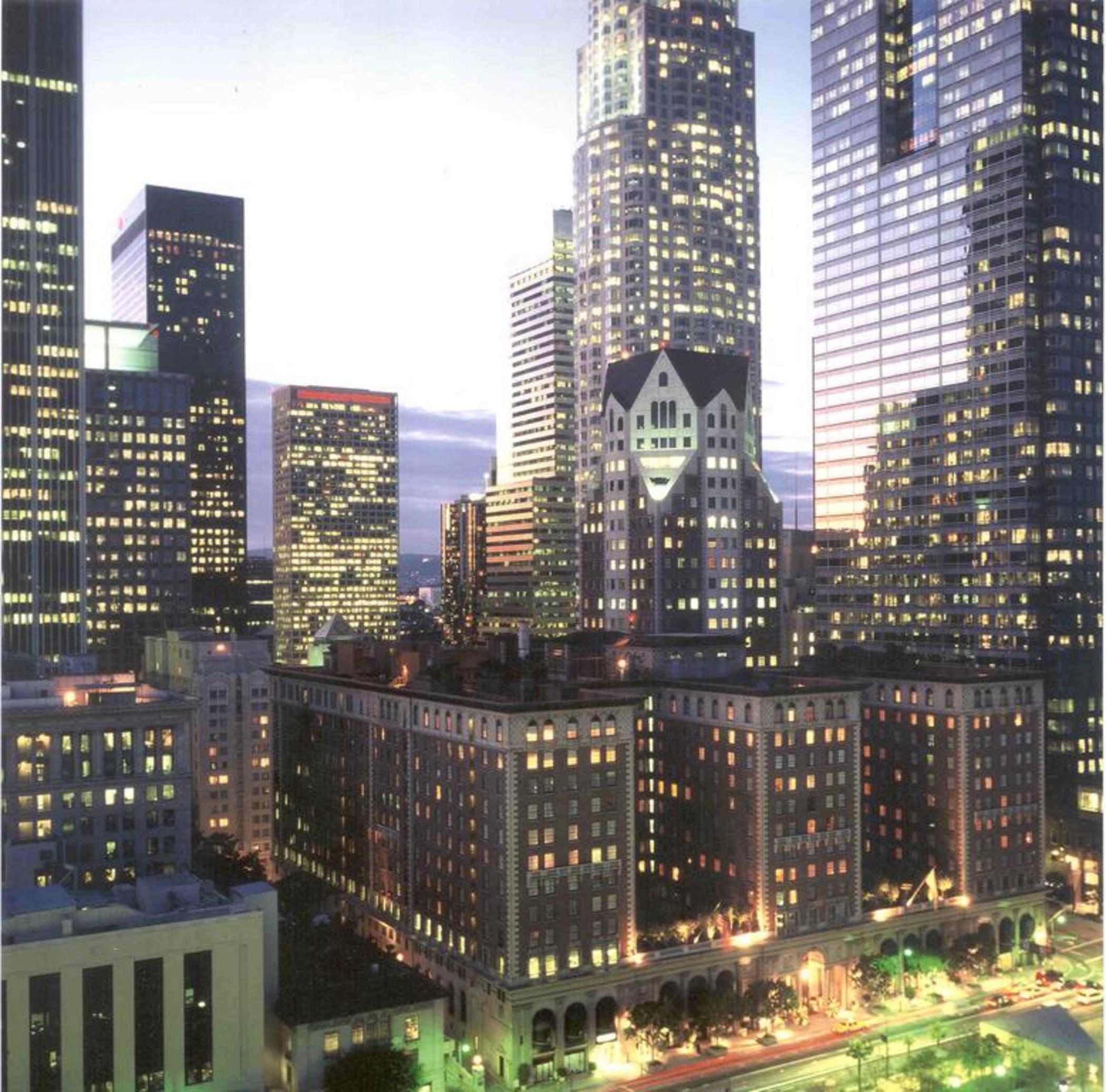 Vista Exterior The Biltmore Los Angeles