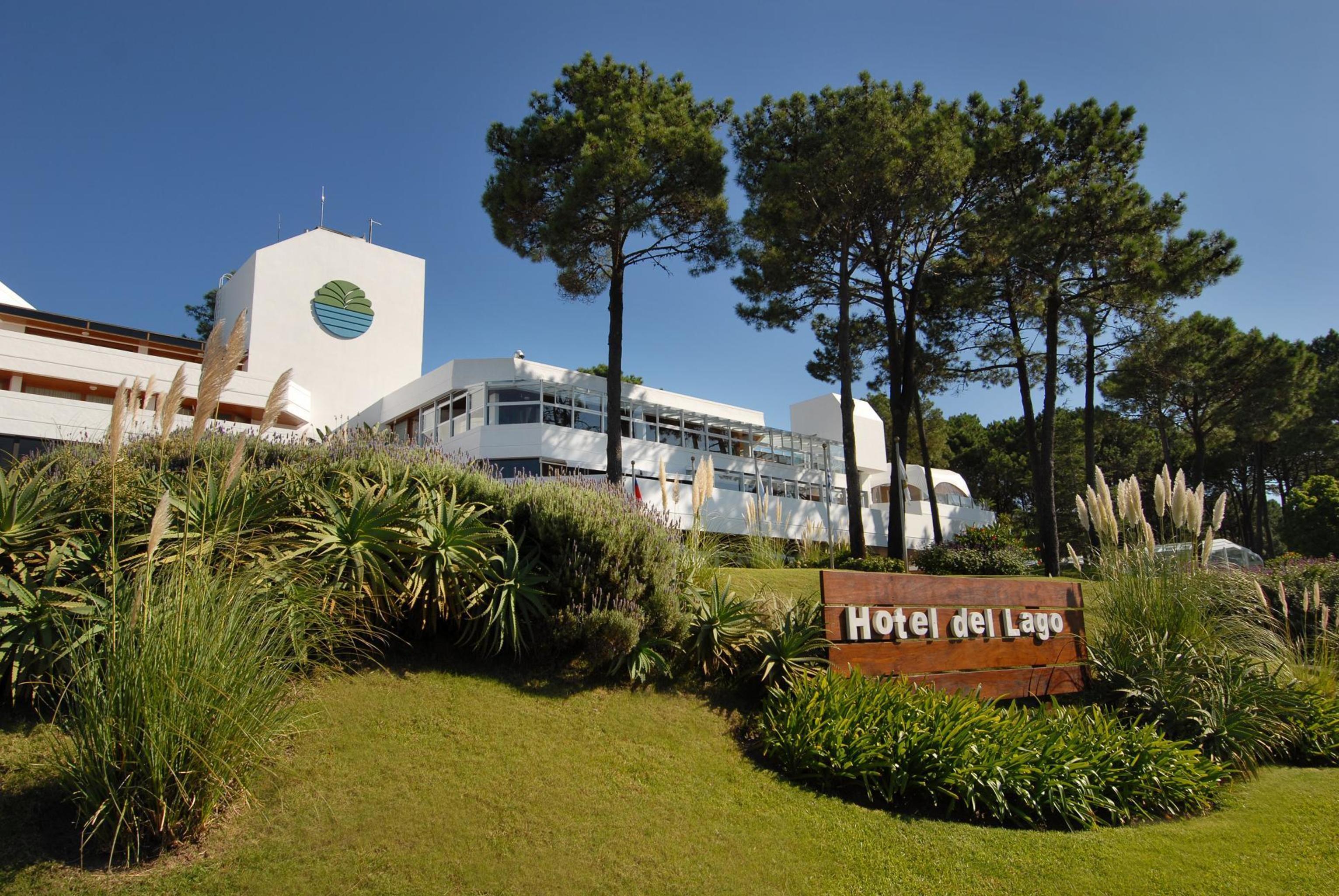 Vista Exterior Hotel del Lago Golf & Art Resort