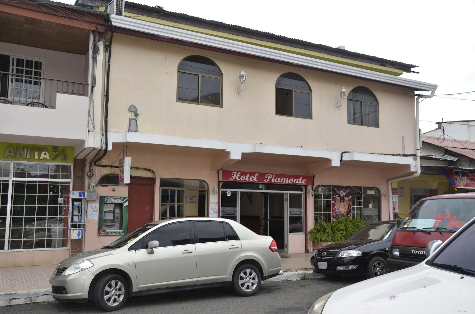 Vista Exterior Hotel Piamonte