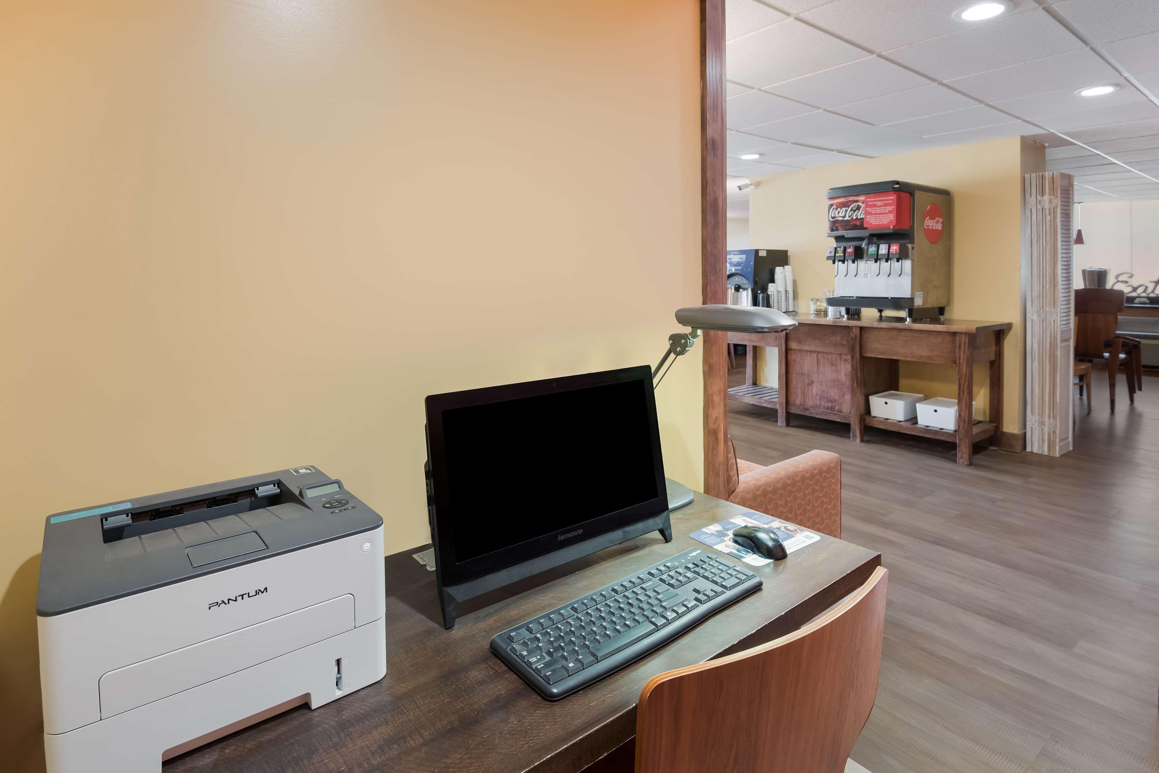 Centro de Negocios Best Western Inn