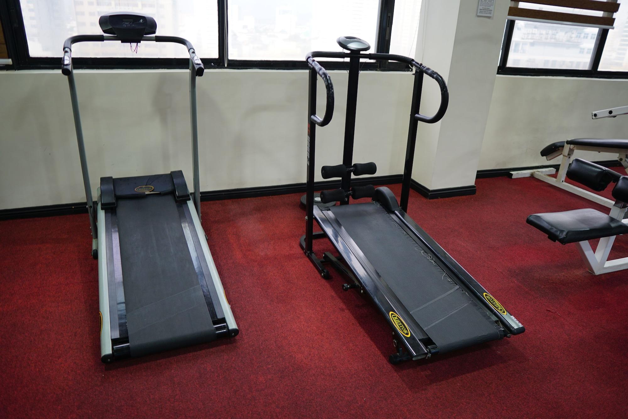 Gimnasio Bayview Park Hotel Manila