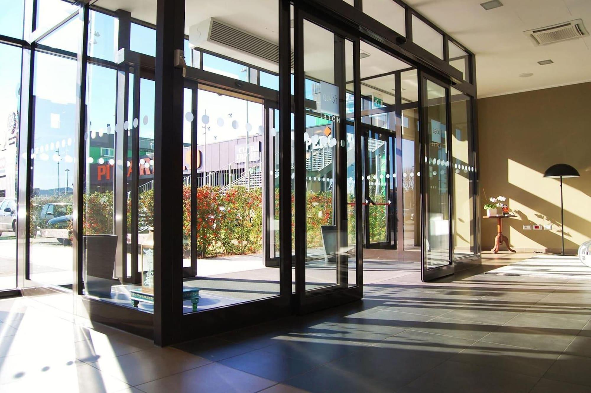Vista Lobby Idea Hotel Plus Savona