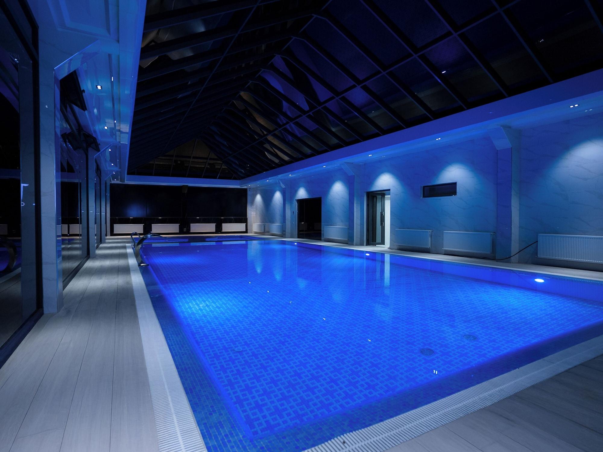 Vista Piscina Avant Wellness Hotel Tashkent Pool&Spa