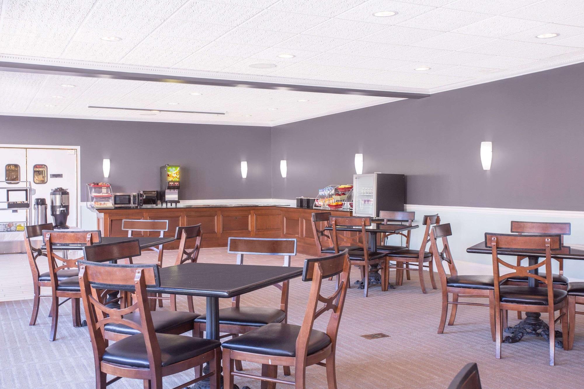 Restaurant Hawthorn Extended Stay by Wyndham Conyers