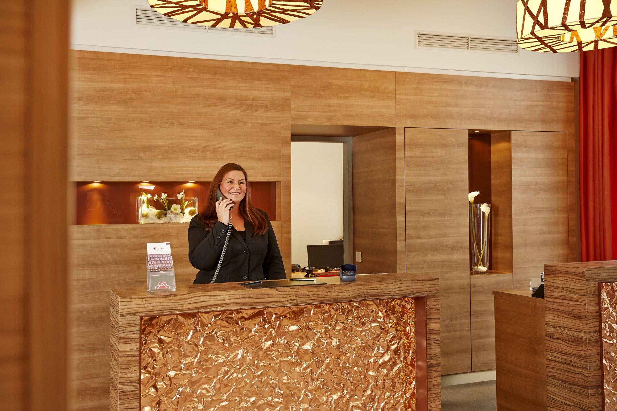Vista Lobby H+ Hotel Lübeck
