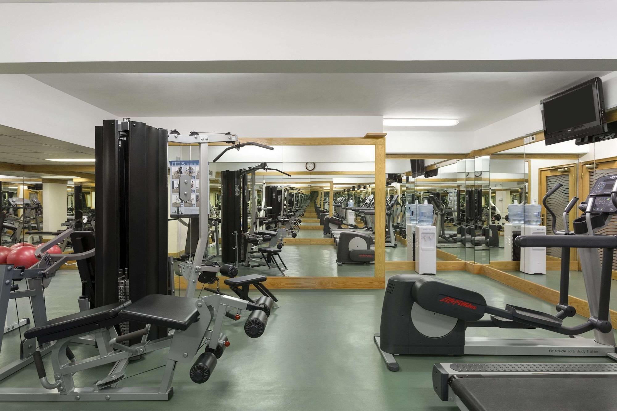Gimnasio Ramada by Wyndham Qurum Beach