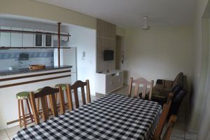 Alquiler Temporario - Apartamento em rua com Saída para o Mar