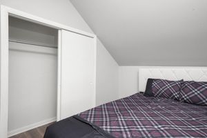 Alquiler Vacacional - Gorgeous 5 Bedroom Gem Sleeps 18 with Pool, Ping Pong, Pac Man, Tons of Games!