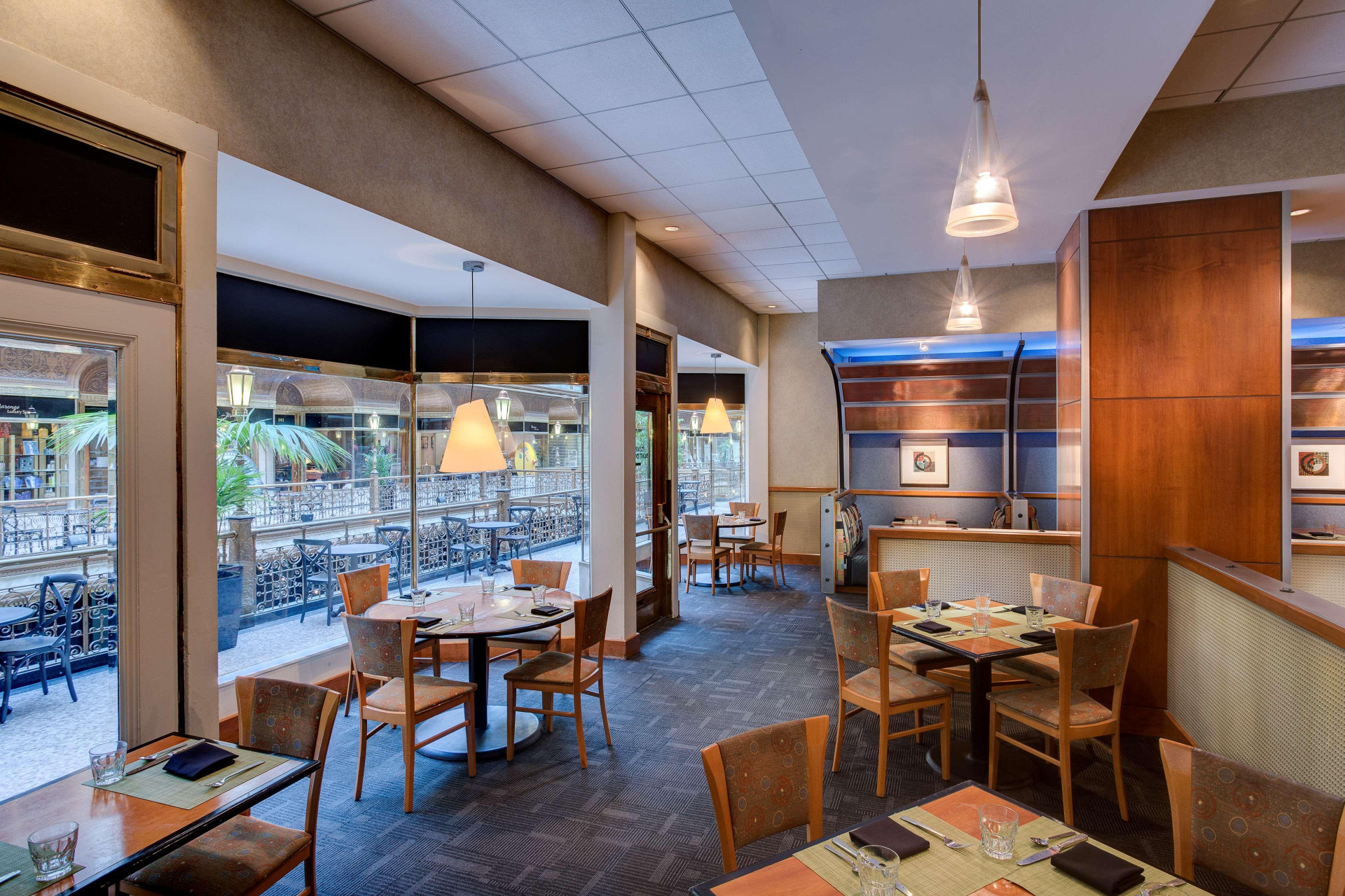 Restaurant Hyatt Regency Cleveland At The Arcade