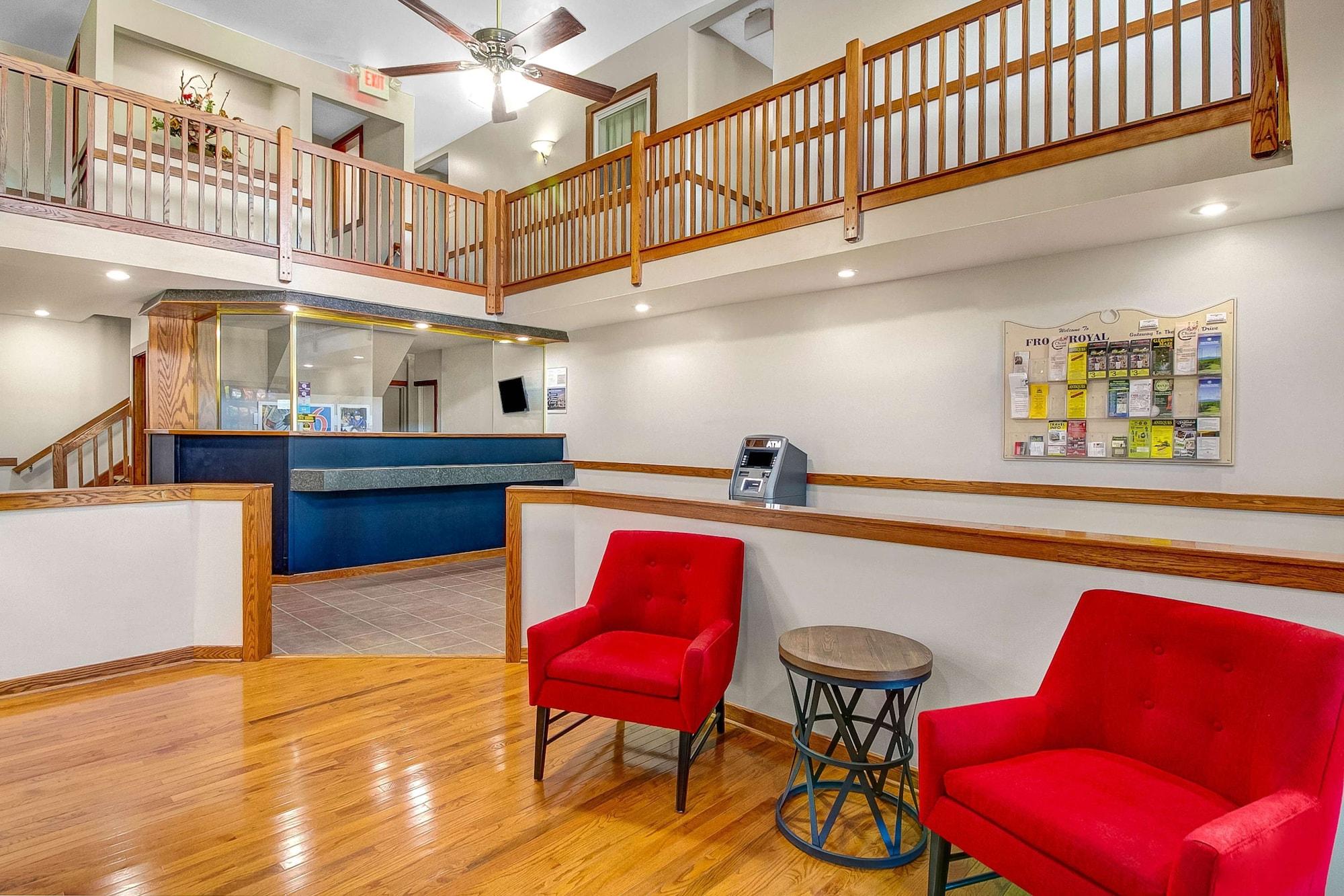 Vista Lobby Motel 6 Front Royal, VA