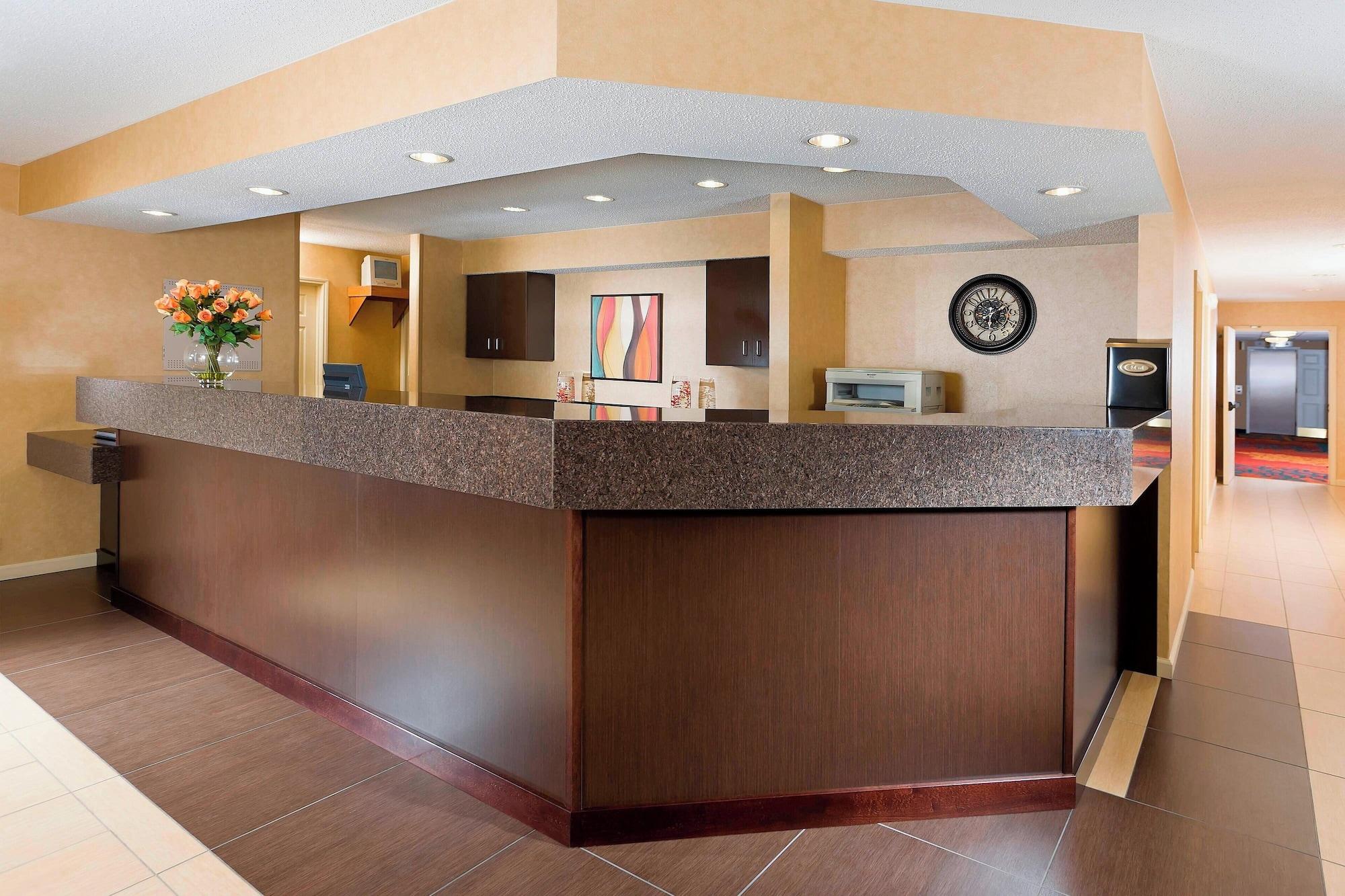 Vista Lobby Residence Inn Cedar Rapids