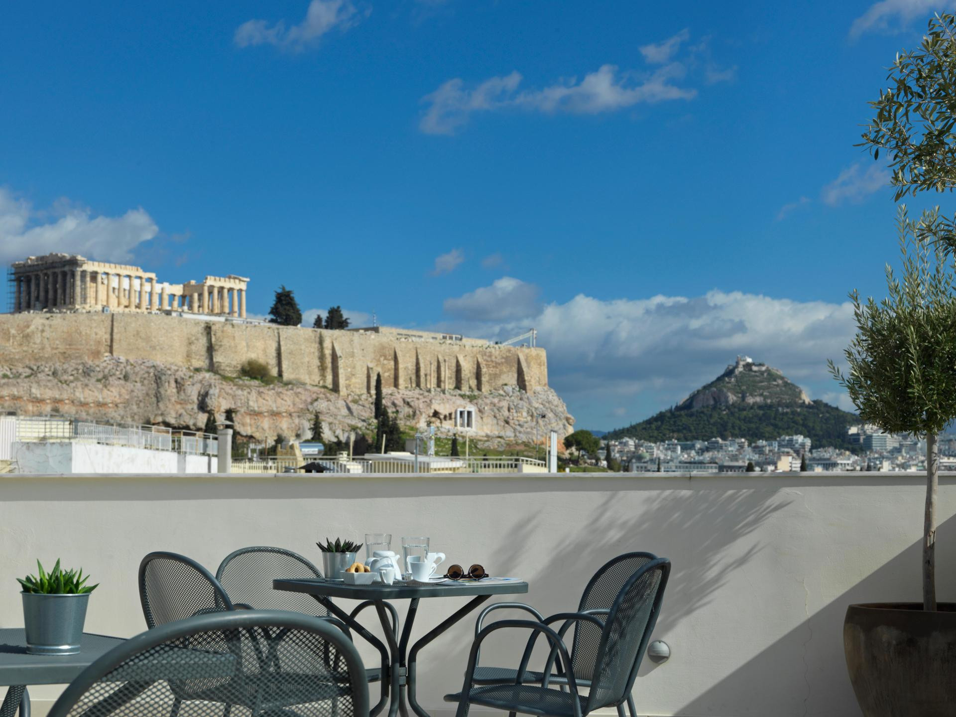 Vista Exterior Acropolis Hill
