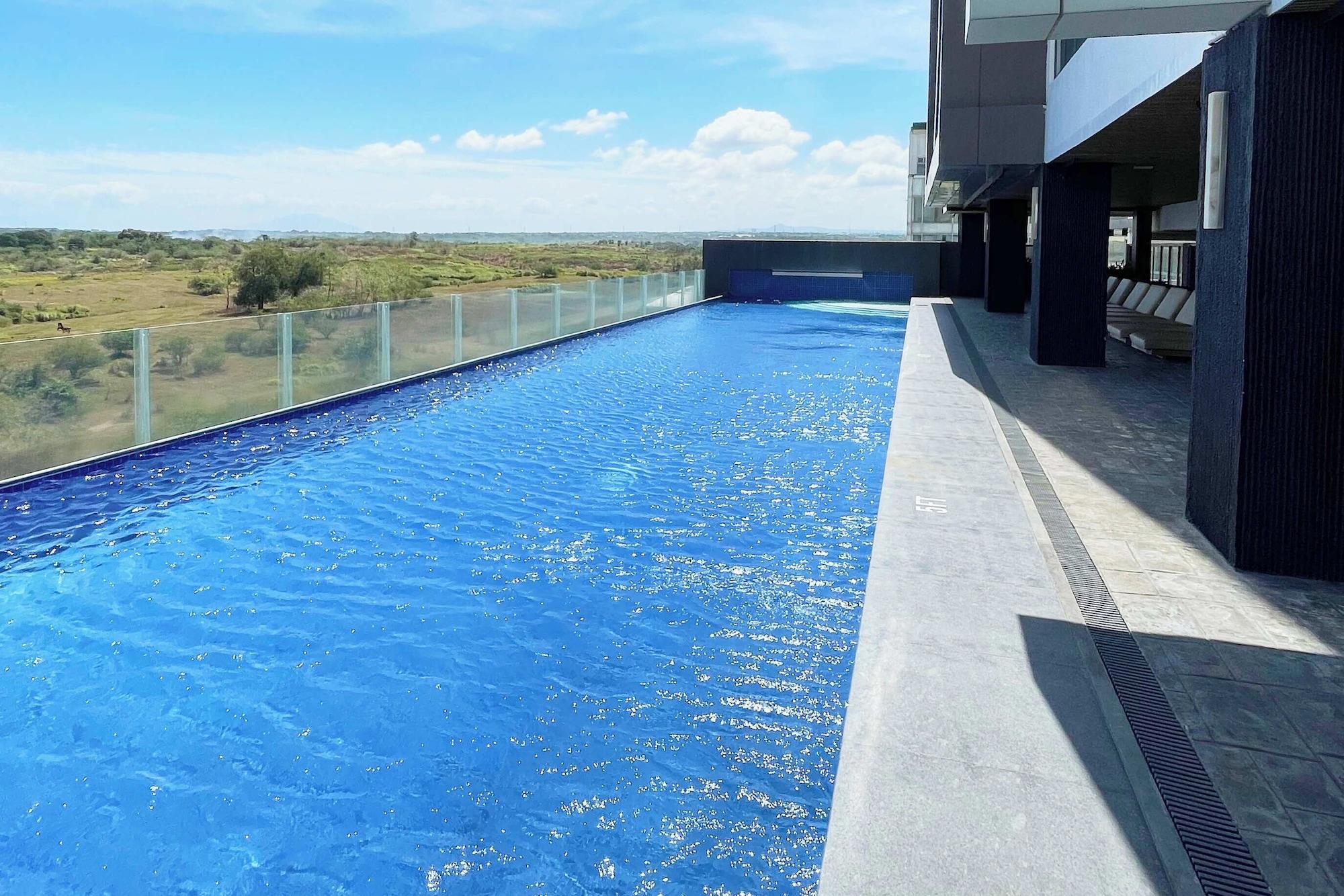 Vista Piscina Elijah Hotel Dasmarinas City Cavite