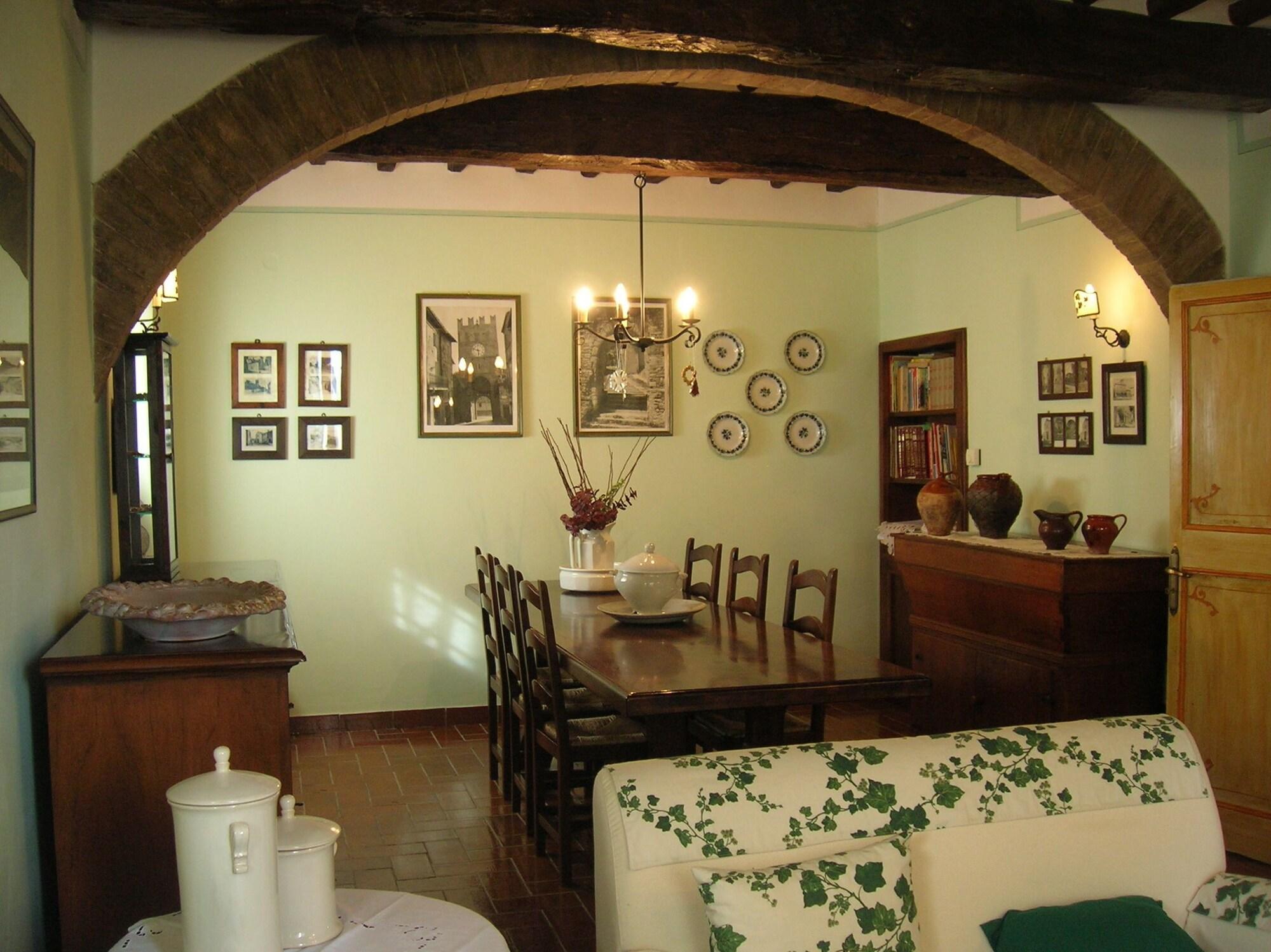 Varios Villa Mustafà