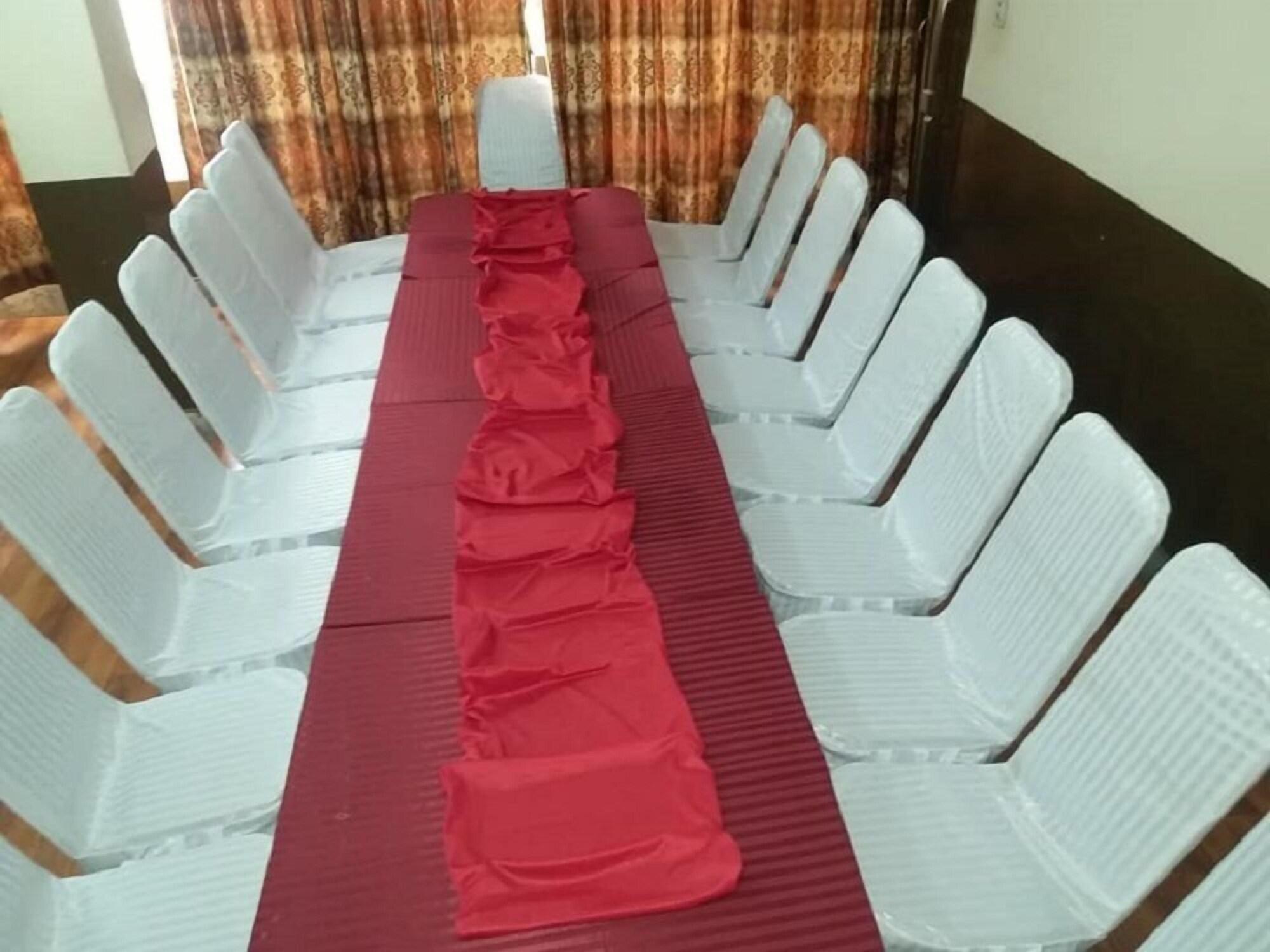Comodidades del Alojamiento Hotel Deewan-e-Aziz International