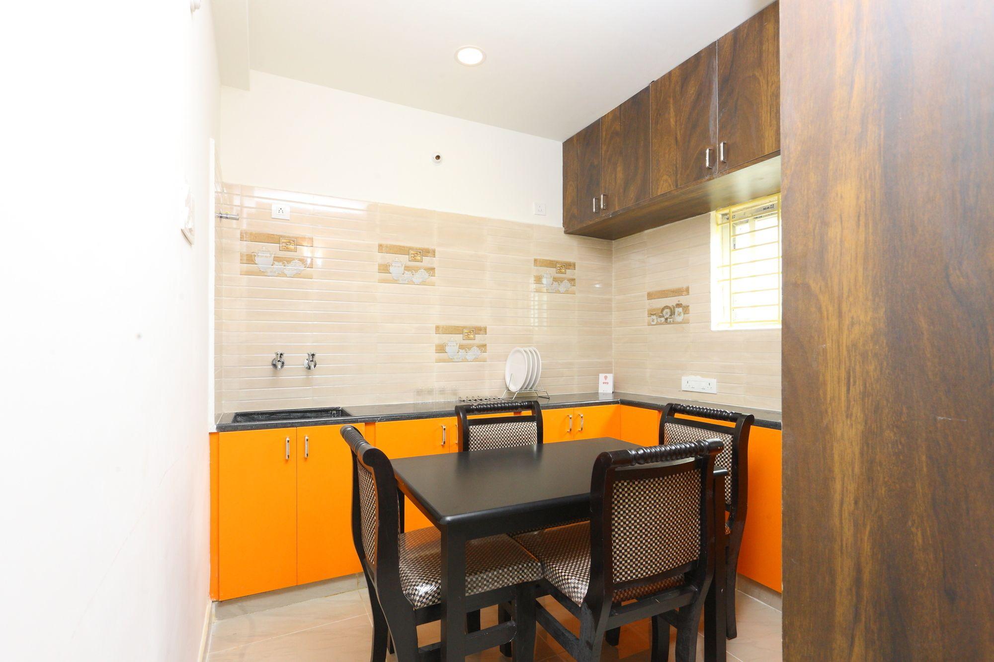 Equipamiento de Habitación OYO 10701 Moukthi Apartment