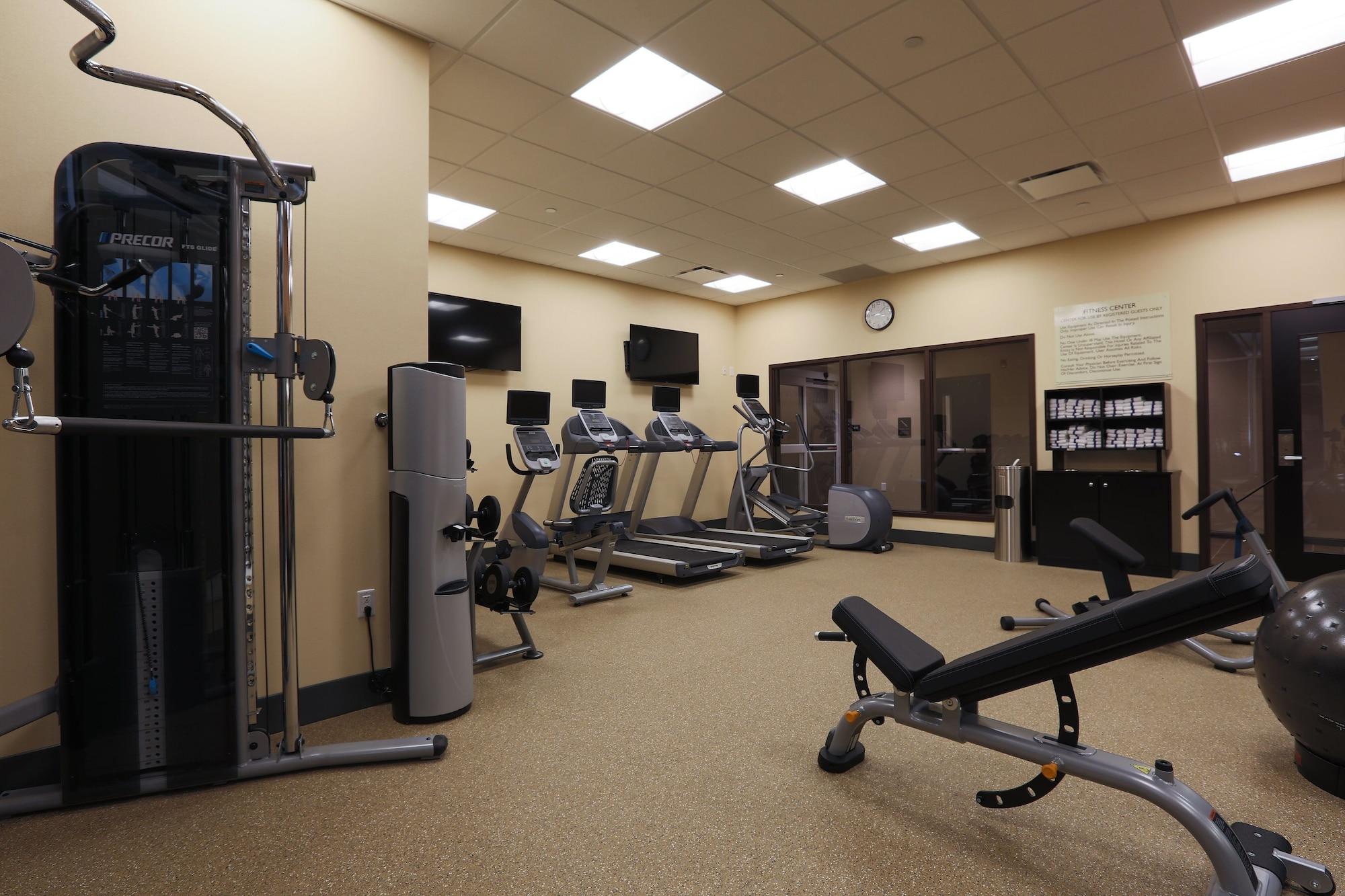Gimnasio Hilton Garden Inn Indiana at IUP