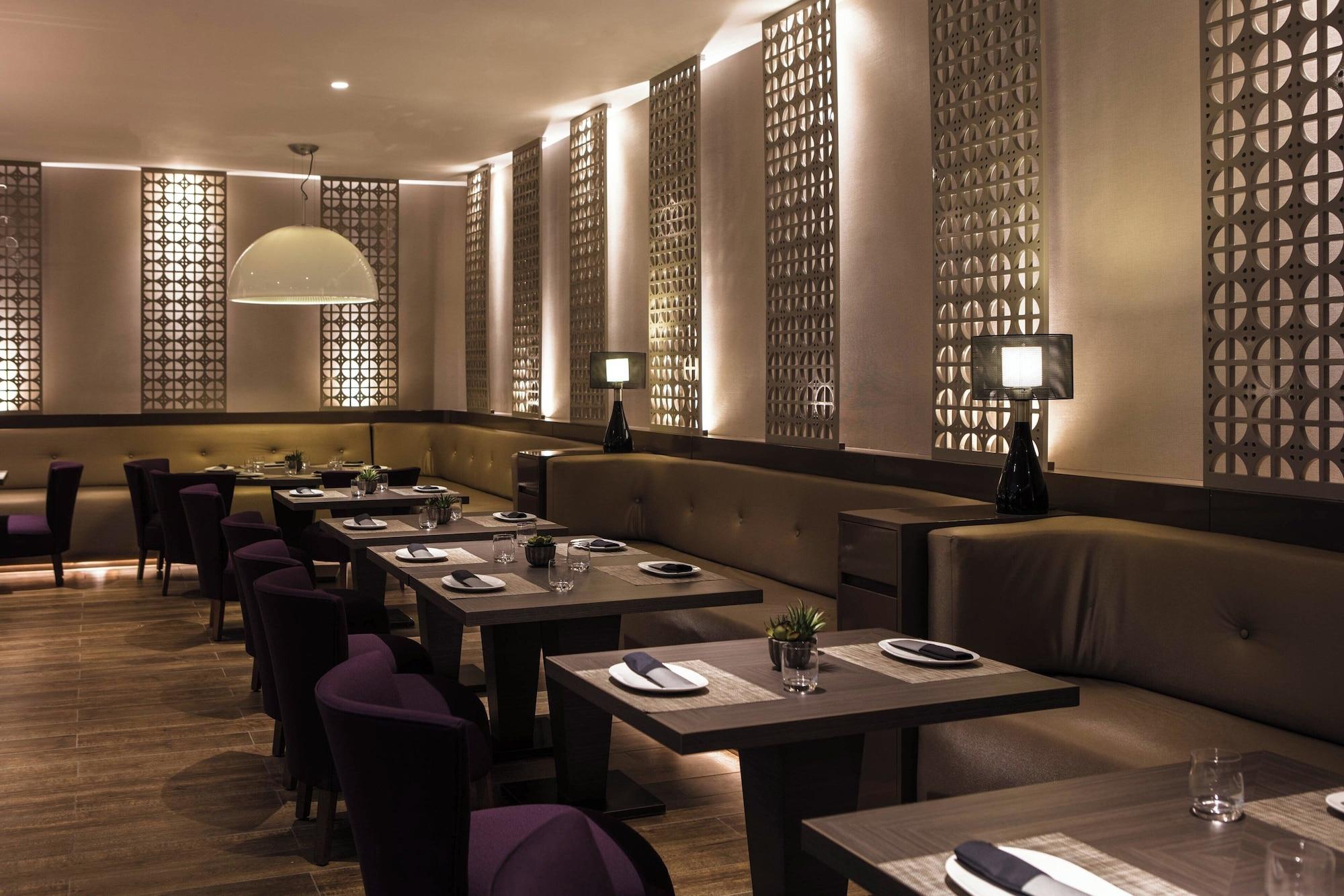 Bar/Salón AC Hotel by Marriott Panama City