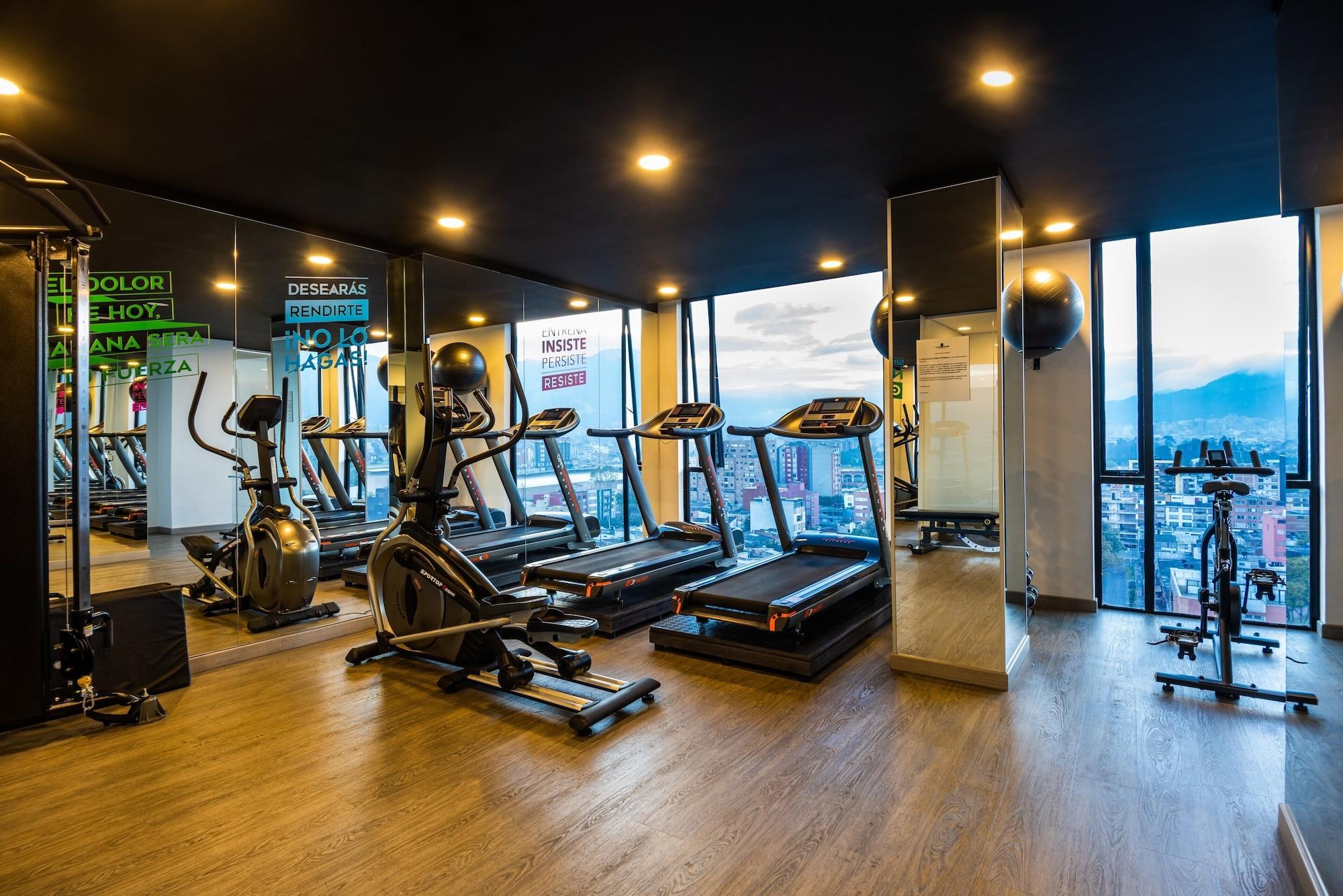 Gimnasio Hotel Black Tower Premium