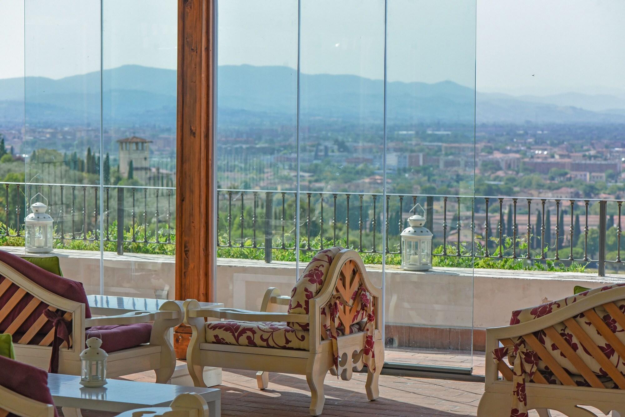 Vista Lobby Villa Tolomei Hotel & Resort