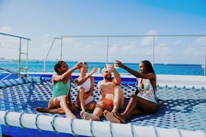 Actividad - Crucero Brunch con Champagne y Aqua Safari en Aruba