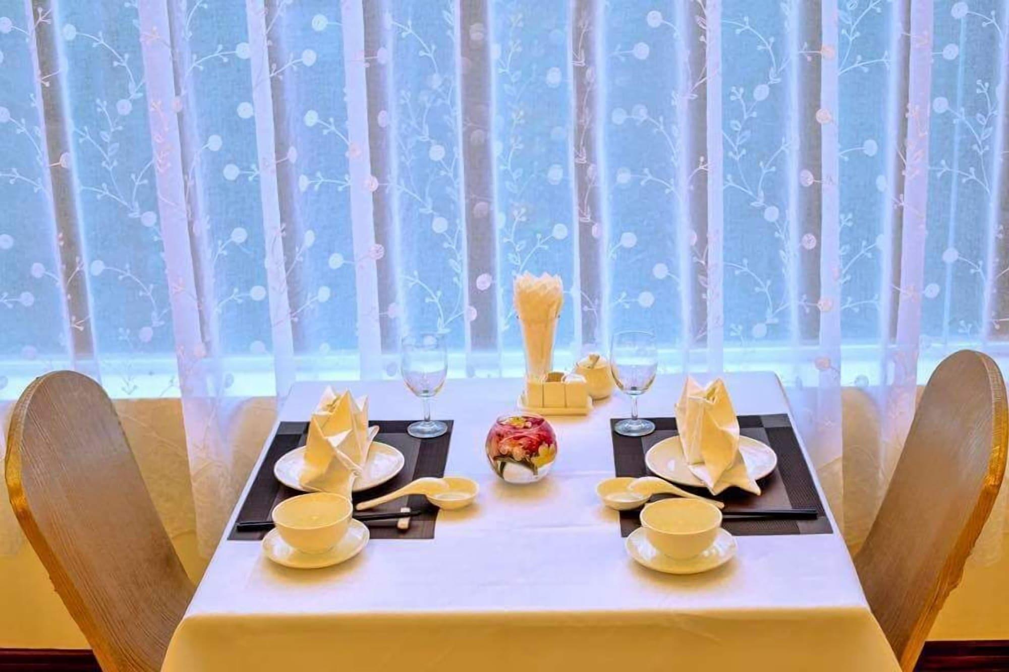 Restaurant Golden Hotel