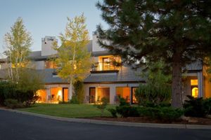 Alojamiento - Pine Ridge Inn