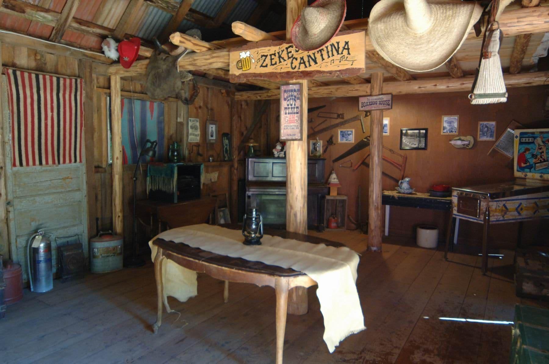 Restaurant Lazy Z Resort