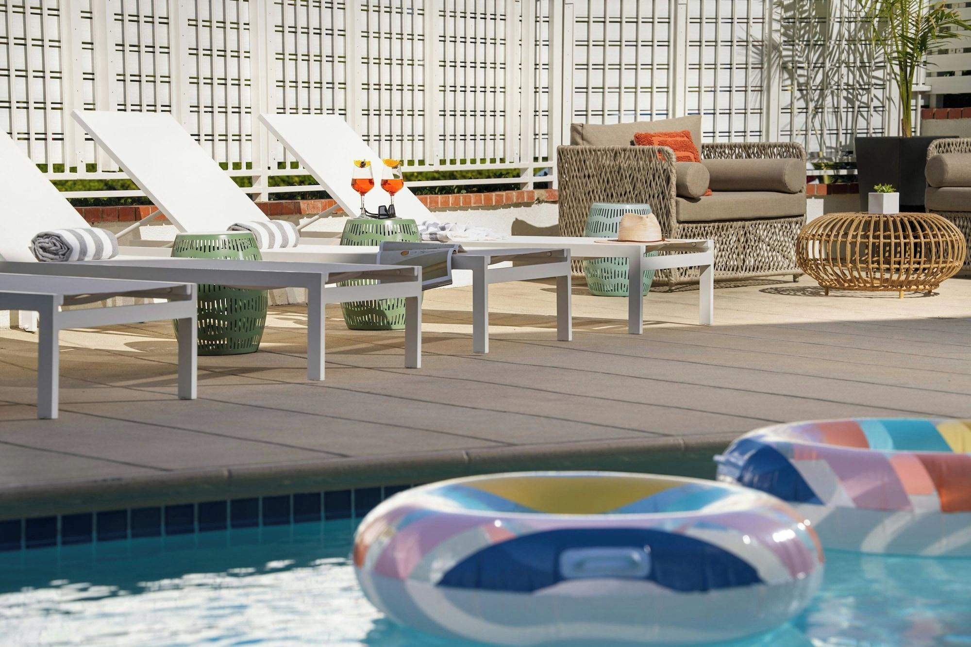 Vista Piscina Tiller House, Laguna Hills, A Tribute Portfolio Hotel