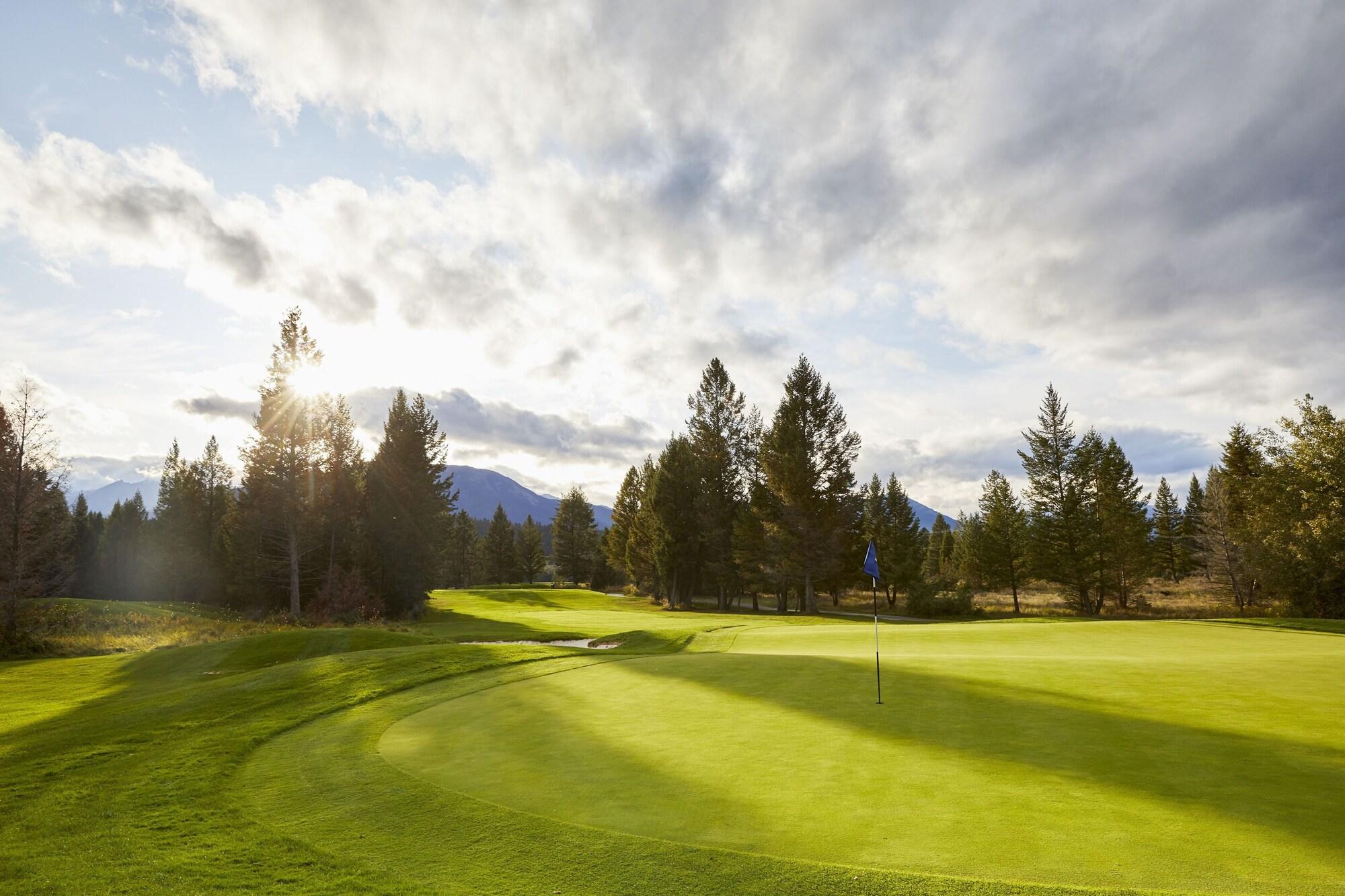 Campo de Golf Headwaters Lodge at Eagle Ranch Resort