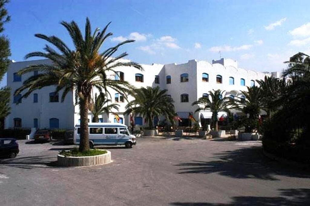 Varios New Residence Azzolini