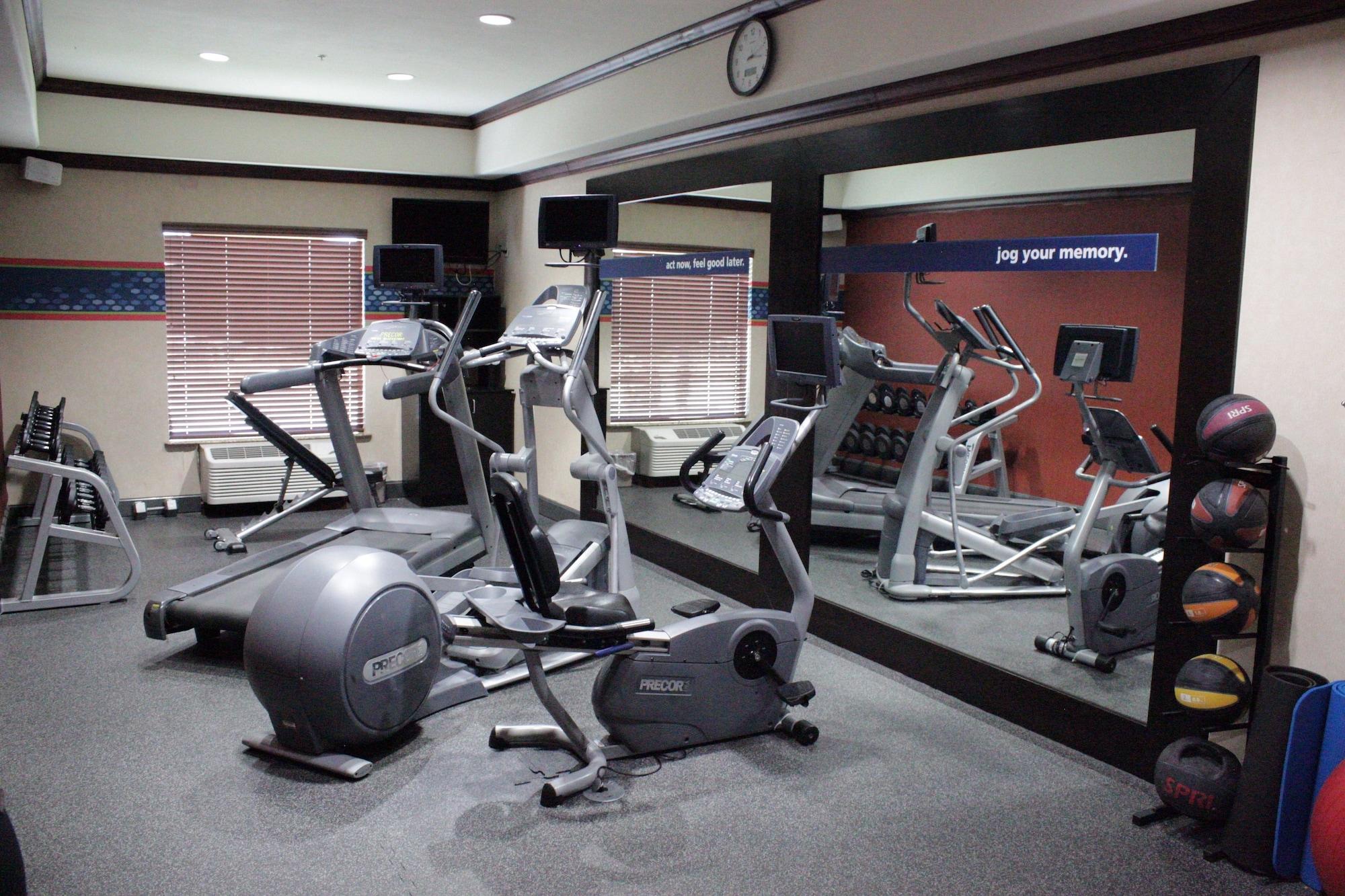 Gimnasio Hampton Inn Seguin