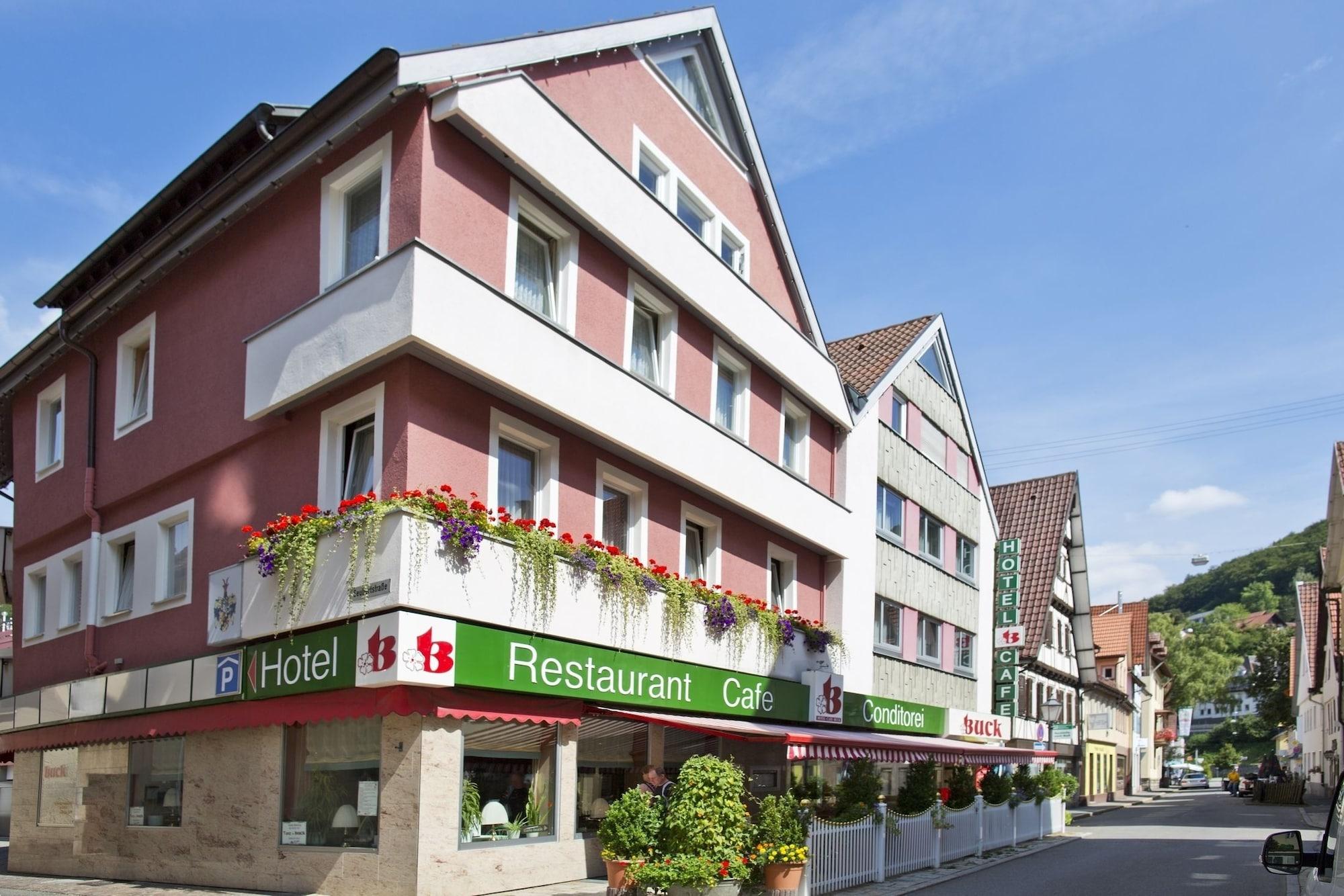 Vista Exterior Hotel Buck