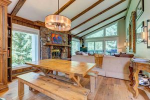 Alquiler Vacacional - Mountain-view Vail Condo w/ Balcony + Gas Grill!