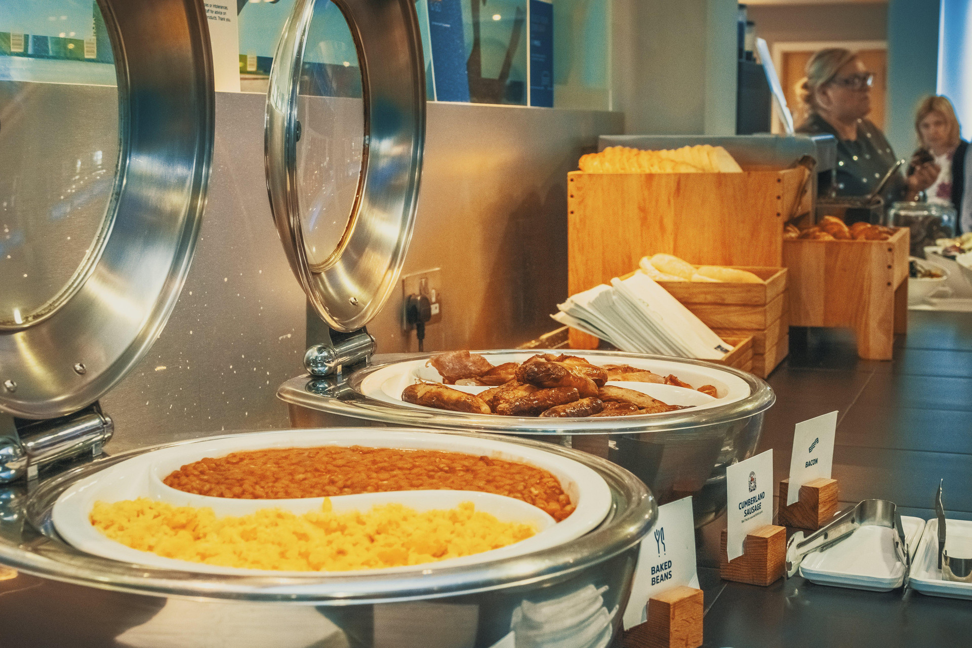 Restaurant Holiday Inn Express Kettering by IHG