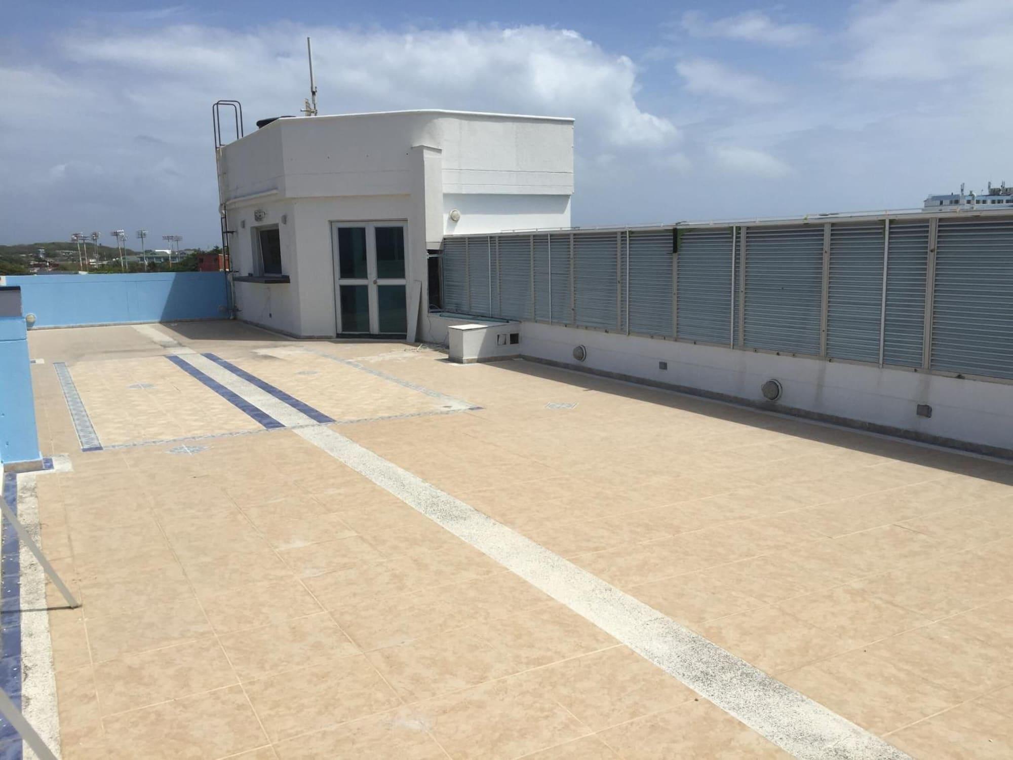 Vista Exterior Hostal Central Beach