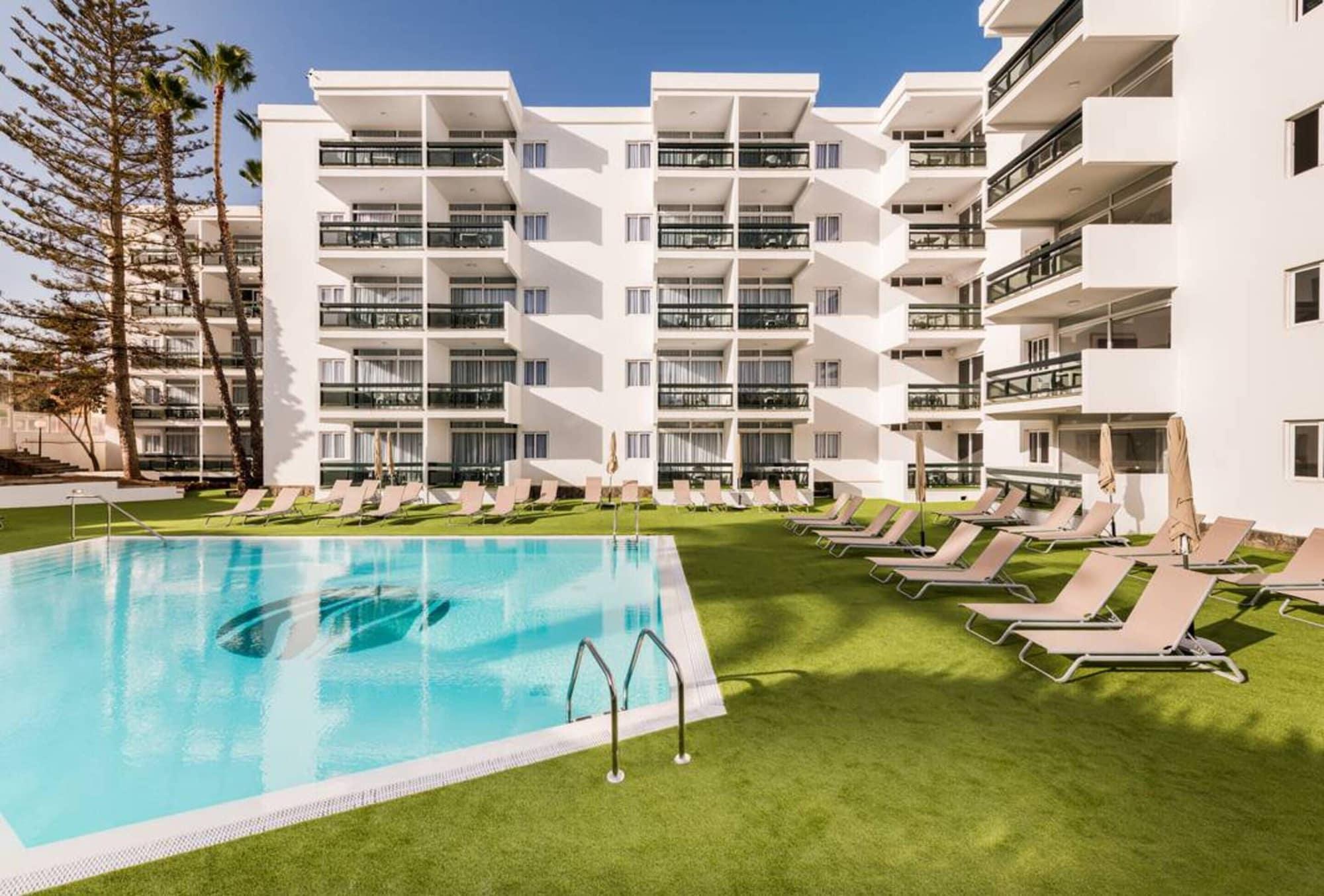 Vista Piscina Apartamentos Roca Verde - Playa del Inglés