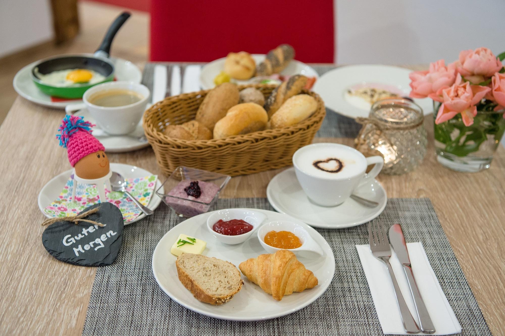 Restaurant Bayern Resort Hotel garni & Apartments