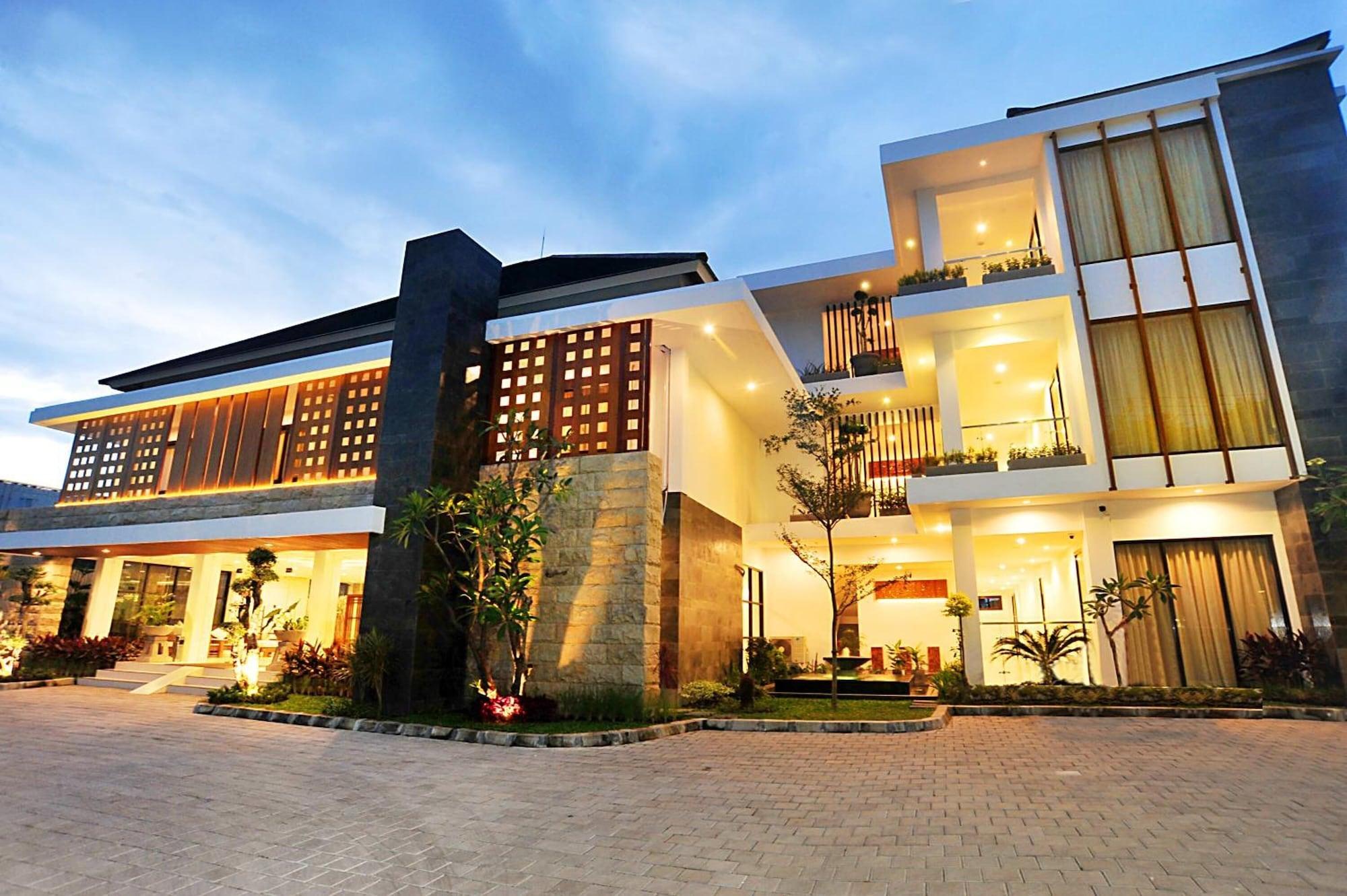 Vista Exterior Hotel Kautaman
