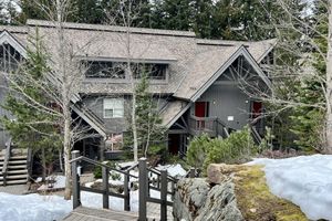 Alquiler Vacacional - Modern Ski-in Townhome with Hot Tub