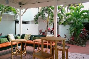 Alojamiento - The Island Garden Hotel