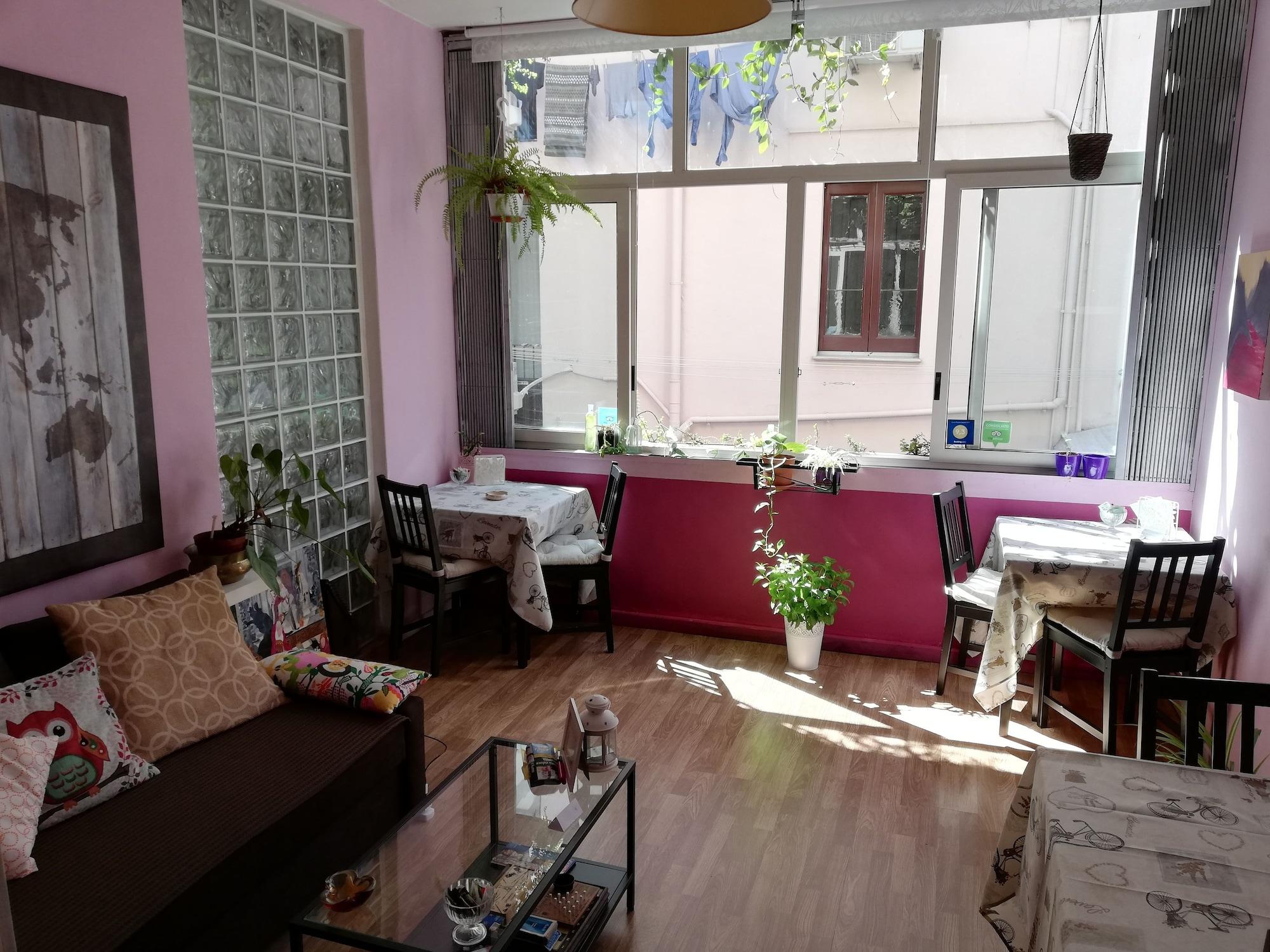 Vista Lobby B&B Aloi Rooms